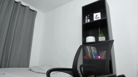 Pierre online show from February 26, 1:11 pm