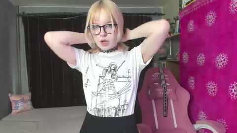 piginnya online show from September 16, 12:29 pm