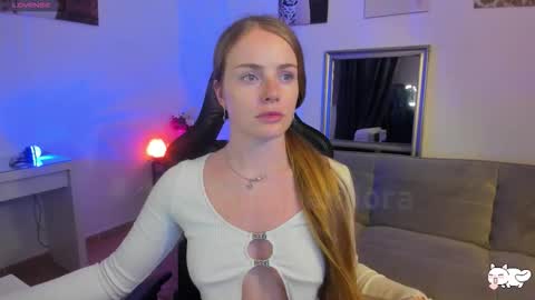 PiinkPandora online show from October 19, 8:24 pm