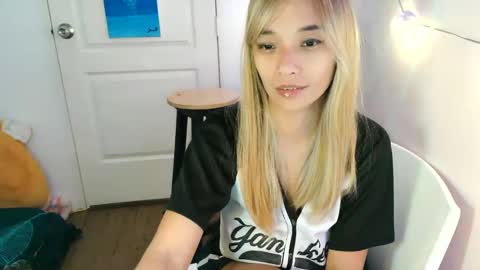 pinay beauty14 online show from February 27, 12:01 pm