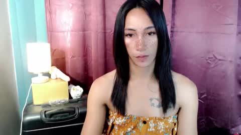 lucyLove online show from March 27, 3:45 am