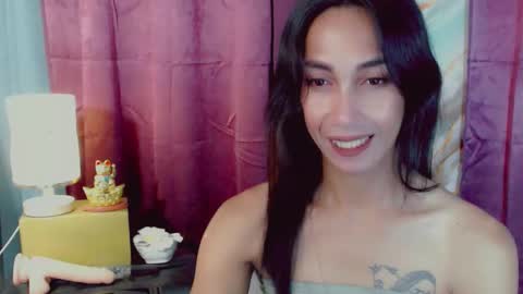 lucyLove online show from February 19, 8:13 am