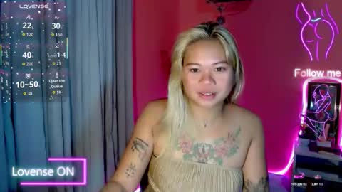 Snapshot of pinay_sweetlenatashaxx chatting on September 25, 6:48 pm call me natasha online show from September 25, 6:48 pm