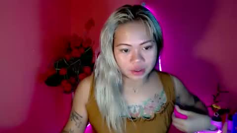 Snapshot of pinay_sweetlenatashaxx chatting on October 12, 4:10 pm call me natasha online show from October 12, 4:10 pm