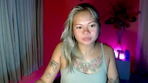 Snapshot of pinay_sweetlenatashaxx chatting on October 9, 12:10 pm call me natasha online show from October 9, 12:10 pm