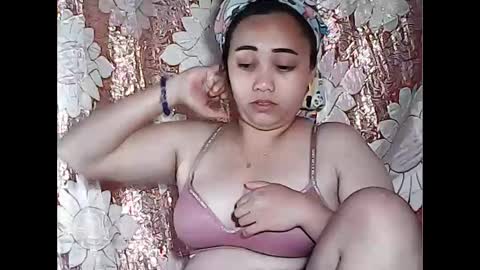 pinayexoticbeauty21 online show from October 26, 8:37 am