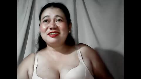 pinaymama12345 online show from May 7, 12:17 am