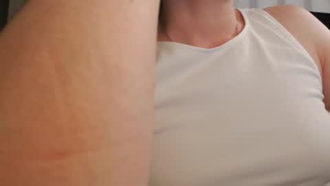       online show from November 25, 7:45 pm