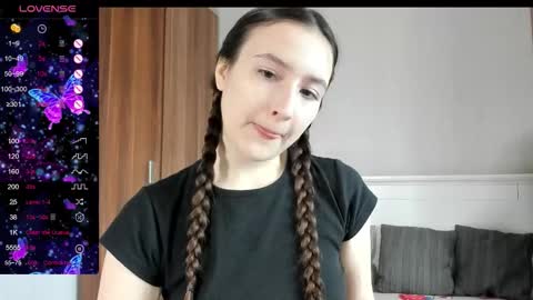 pingviluly online show from September 29, 6:34 am