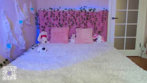 pink_lila18 online show from February 13, 1:31 am
