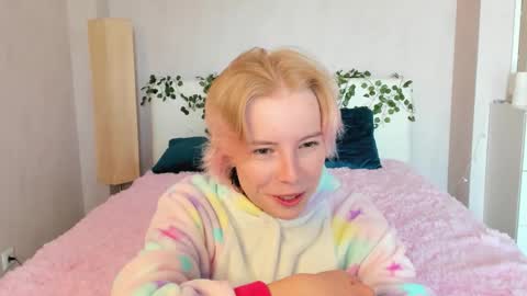 pink_lila18 online show from September 10, 8:15 am