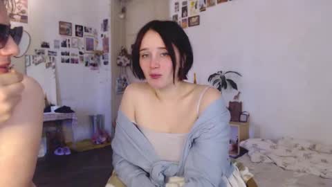 Snapshot of pink_soup chatting on October 18, 8:51 am Sony online show from October 18, 8:51 am