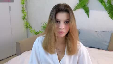 Adele online show from March 17, 8:08 am