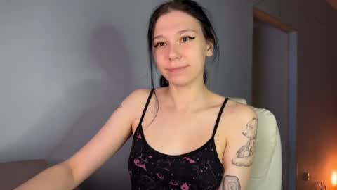 pinkdollylovv online show from June 5, 8:58 pm