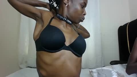 Pinkie online show from February 19, 11:17 am