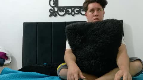 pinkqueen23 online show from June 6, 7:03 am