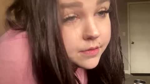 Snapshot of pinkypie2000 chatting on October 28, 9:49 pm pinkypie2000 online show from October 28, 9:49 pm