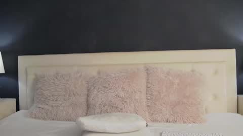  Pink  online show from January 23, 5:52 pm