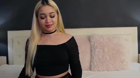  Pink  online show from February 14, 2:33 pm