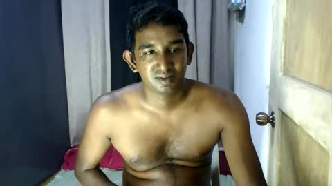 rayvienn online show from March 21, 3:49 pm