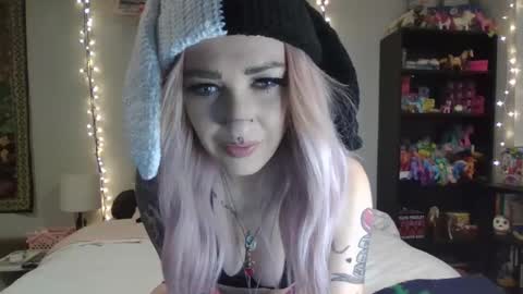 pirateprincessx online show from January 16, 3:26 am