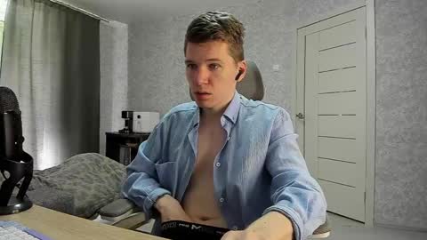 Pierre online show from May 26, 11:38 am