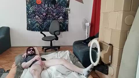 Snapshot of pisces922 chatting on October 7, 11:39 am Dominik online show from October 7, 11:39 am