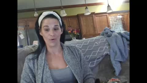 PixieLuxXx online show from March 23, 2:00 pm