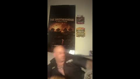 dee online show from June 11, 5:49 am