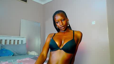 playboypetit online show from October 13, 7:05 pm