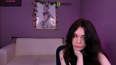 Sophie online show from March 15, 9:07 pm