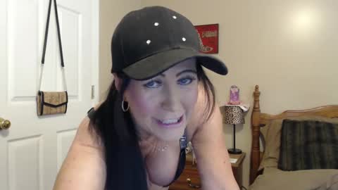 Snapshot of playfulkitten17 chatting on September 17, 4:21 pm playfulkitten17 online show from September 17, 4:21 pm
