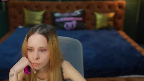 Lana online show from November 24, 11:20 am