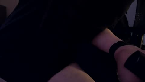 Hello ask me  . Im glad  to see you here in my room. Welcome PVT is open online show from November 4, 9:05 pm