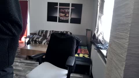 Hello ask me  . Im glad  to see you here in my room. Welcome PVT is open online show from March 8, 9:50 am