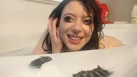 pleasantdinosaurus7537 online show from March 7, 8:09 pm