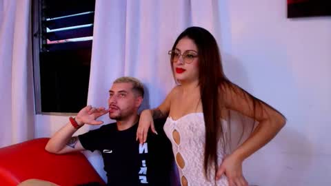 JUAN AND JULI online show from October 15, 10:43 pm