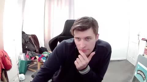 plkrisztian online show from April 8, 2:31 pm