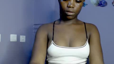 tinah online show from February 18, 8:14 pm