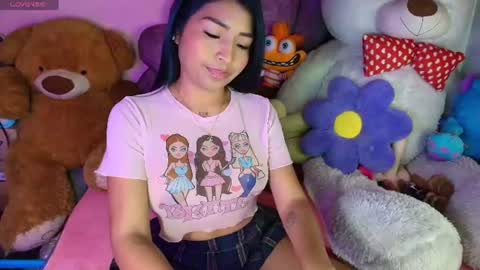 Nicole online show from July 28, 6:20 pm
