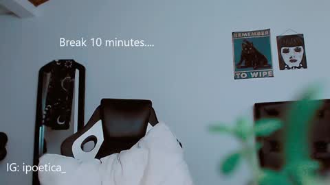 IG ipoetica  online show from January 10, 6:06 pm