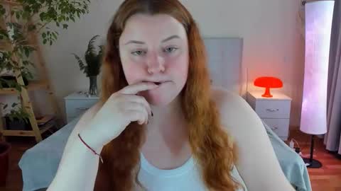 Snapshot of polinasallivan chatting on October 22, 11:34 am Polina online show from October 22, 11:34 am