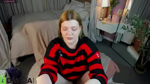 Polly online show from February 13, 1:53 am