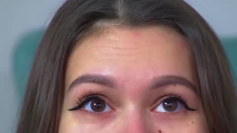 Polly online show from November 23, 6:06 pm