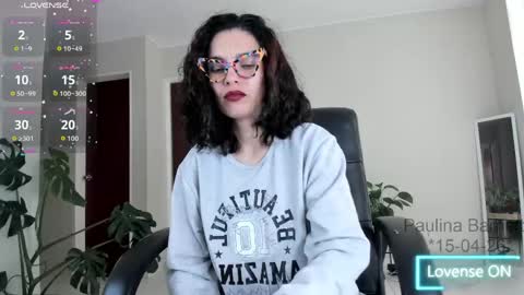 paulina barnett online show from April 15, 6:22 pm