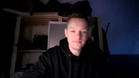 pommesmiteiscreme online show from February 3, 4:11 pm