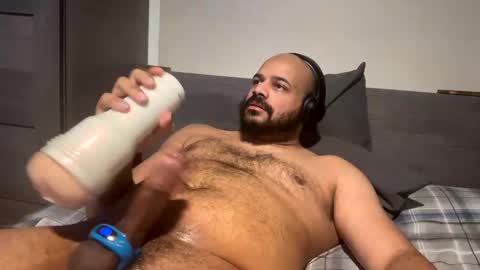 popfizzt online show from December 26, 7:05 pm