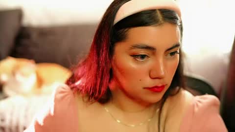 Poppy Kensington online show from April 16, 6:19 pm