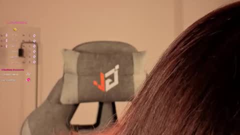 Agnes online show from December 4, 10:42 pm