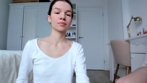 Bella  online show from December 4, 11:54 am